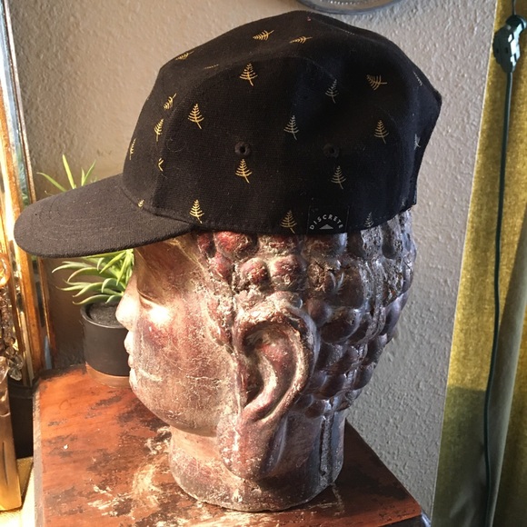 🐞Discrete hat - Picture 2 of 5